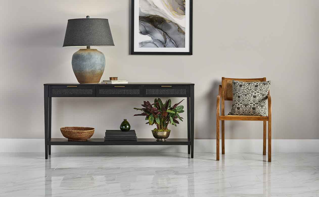 marble tile flooring in entryway